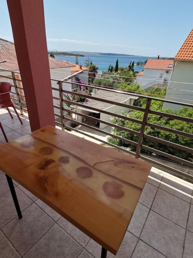 Apartments Aleksandra Rab Town Dış mekan fotoğraf