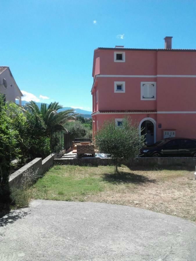 Apartments Aleksandra Rab Town Dış mekan fotoğraf