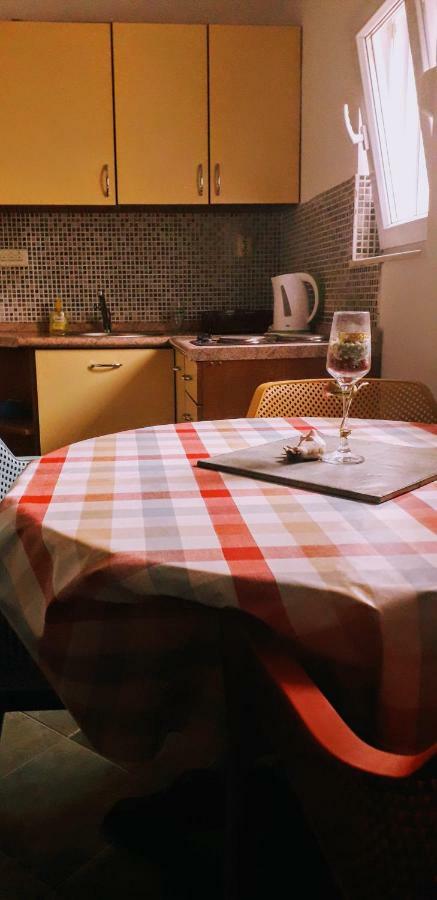 Apartments Aleksandra Rab Town Dış mekan fotoğraf