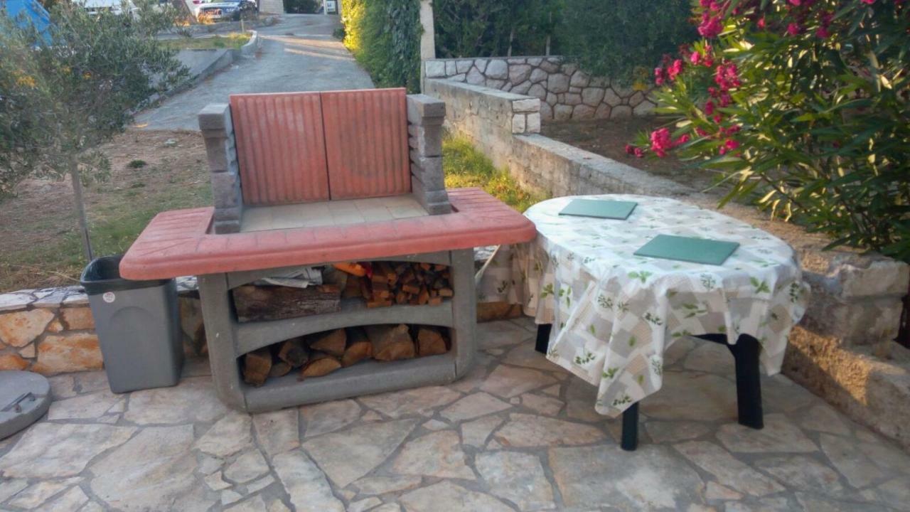Apartments Aleksandra Rab Town Dış mekan fotoğraf